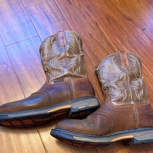 Men’s Ariat Soft Toe work boot. Size 12EE.